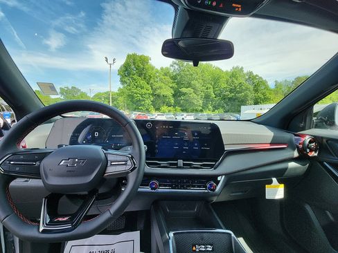New 2026 Chevrolet Equinox RS FWD image 20