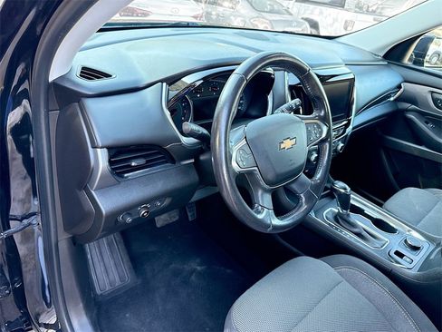 Used 2018 Chevrolet Traverse LT image 10