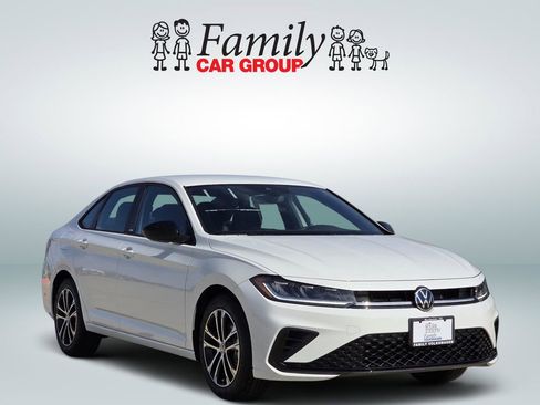 New 2026 Volkswagen Jetta Sport image 2