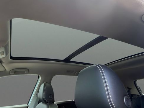 Used 2022 Volkswagen Atlas SE w/ Panoramic Sunroof Package AWD/4WD image 20