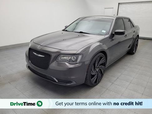 Used 2019 Chrysler 300 Touring w/ Sport Appearance Package RWD image 1