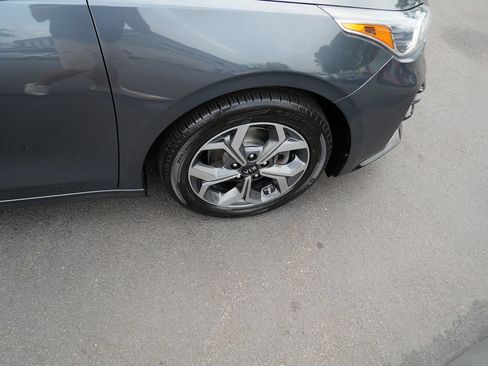 Used 2021 Kia Forte LXS FWD image 31