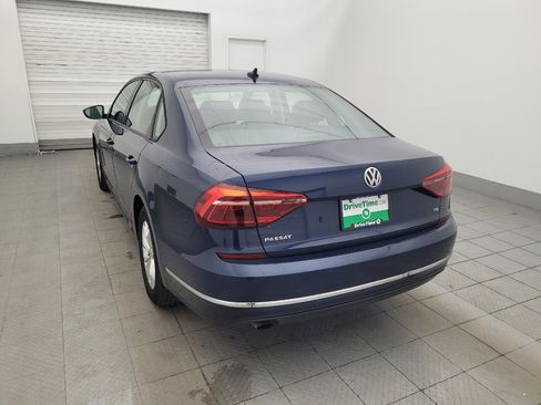 Used 2018 Volkswagen Passat 2.0T S image 5