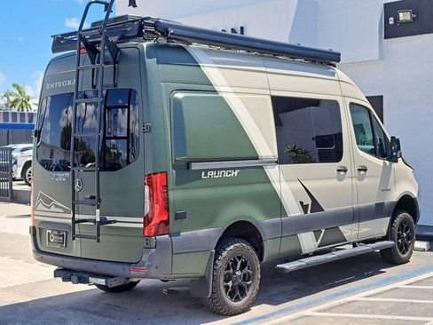 Used 2023 Mercedes-Benz Sprinter 2500 image 5