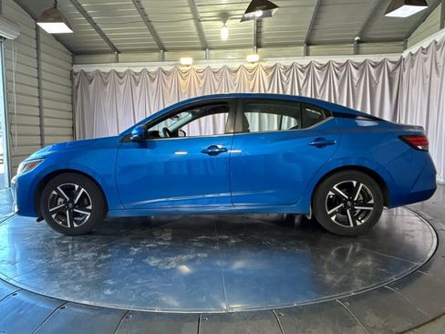 Used 2024 Nissan Sentra SV FWD image 6