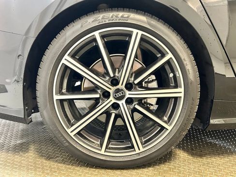 Certified 2025 Audi A6 3.0T Premium AWD/4WD image 32