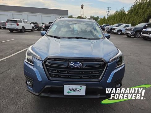 Used 2023 Subaru Forester Premium AWD/4WD image 2
