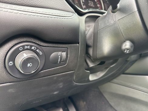 Used 2022 Dodge Durango GT image 27