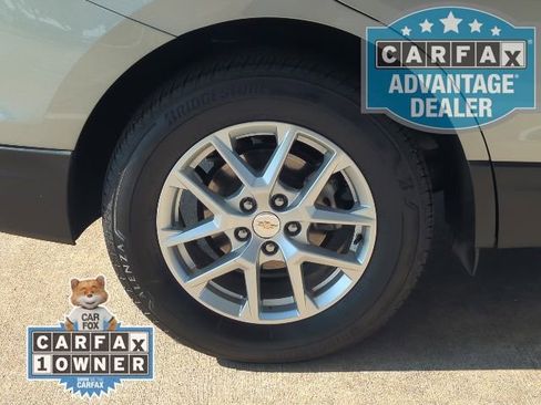 Used 2024 Chevrolet Equinox LT image 3