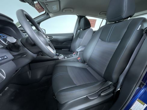 Certified 2025 Nissan Leaf S FWD image 15