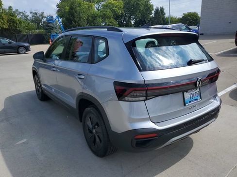 Certified 2025 Volkswagen Taos S FWD image 3