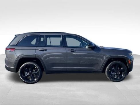 New 2026 Jeep Grand Cherokee Limited image 8