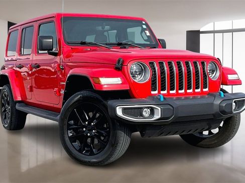 Used 2023 Jeep Wrangler Unlimited Sahara image 11