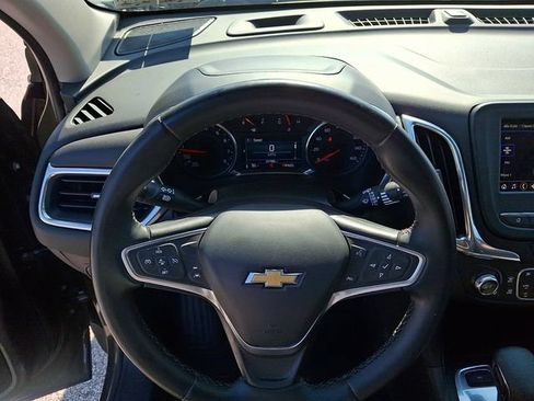 Used 2023 Chevrolet Equinox LT AWD/4WD image 18