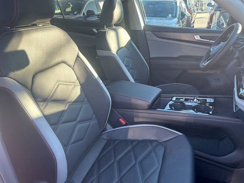 New 2026 Volkswagen Atlas Peak Edition AWD/4WD image 31