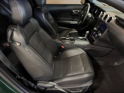 Used 2022 Ford Mustang GT Premium w/ Black Accent Package RWD image 29