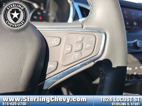 Used 2023 Chevrolet Equinox LT w/ Driver Convenience Package image 17