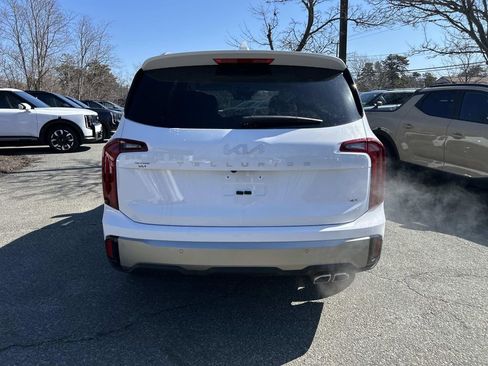 Certified 2025 Kia Telluride S image 4