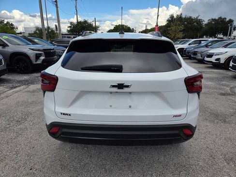 Used 2025 Chevrolet Trax RS w/ Driver Confidence Package FWD image 11