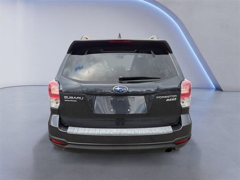 Used 2017 Subaru Forester 2.5i Limited image 4