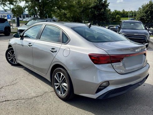 Used 2023 Kia Forte LXS FWD image 3
