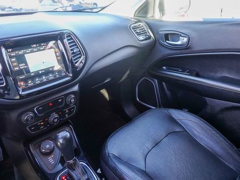 Used 2018 Jeep Compass Limited w/ Navigation Group image 23