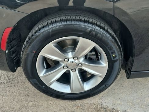 Certified 2018 Dodge Charger SXT Plus image 12