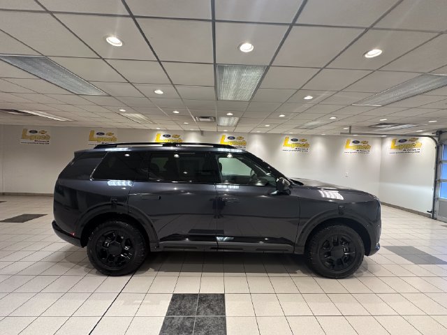 Used 2027 Kia Telluride SX Prestige X-Pro AWD/4WD image 3