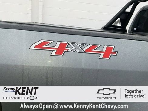 Used 2020 Chevrolet Colorado LT image 10