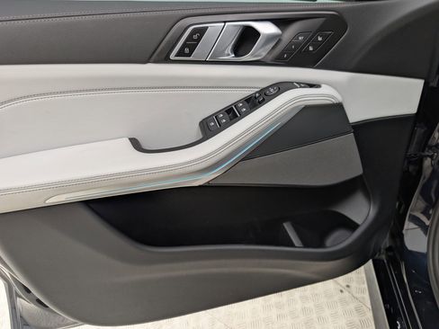 Certified 2023 BMW X5 sDrive40i w/ Executive Package image 14