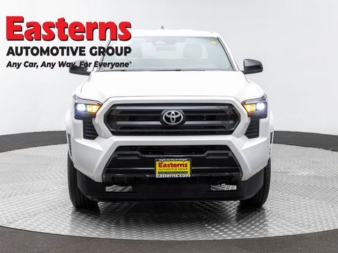 Used 2024 Toyota Tacoma SR RWD image 2
