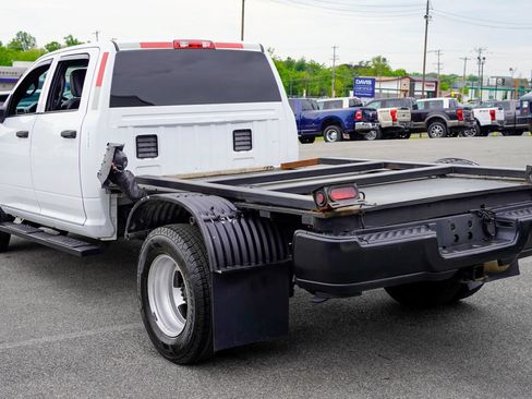 Used 2024 RAM 3500 Tradesman w/ Bed Utility Group AWD/4WD image 4