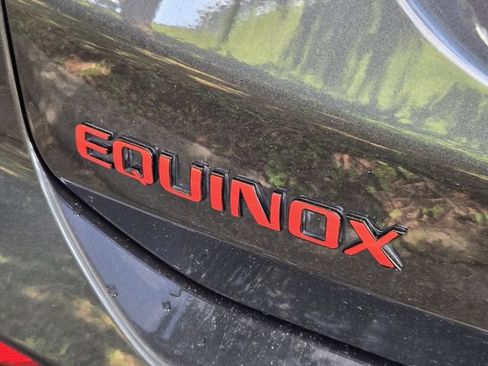 Used 2022 Chevrolet Equinox RS w/ Infotainment Package FWD image 11