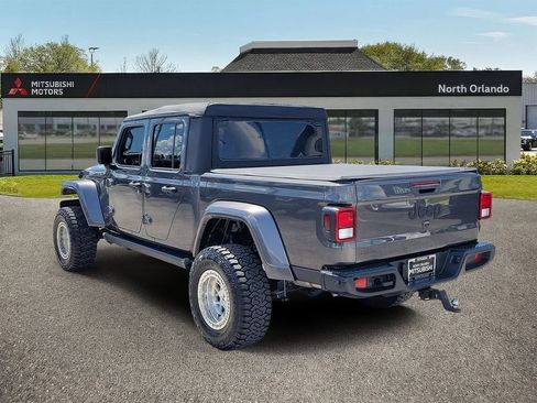 Used 2023 Jeep Gladiator Sport AWD/4WD image 2