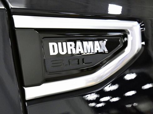 Used 2021 GMC Yukon Denali image 11