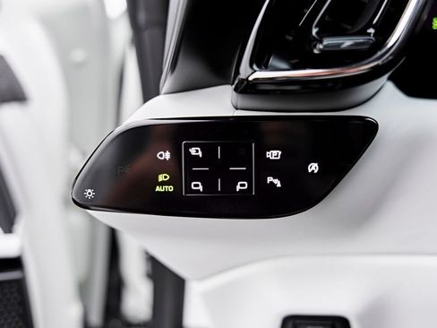 Used 2022 Ferrari Roma RWD image 60