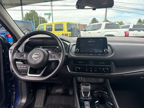 Used 2021 Nissan Rogue S FWD image 15