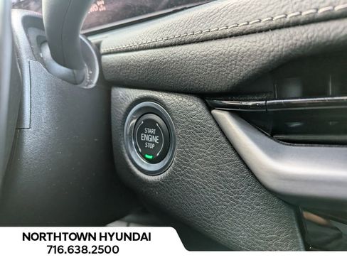 Used 2025 Cadillac XT4 Premium Luxury image 20