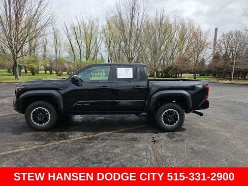 Used 2024 Toyota Tacoma TRD Off-Road AWD/4WD image 1