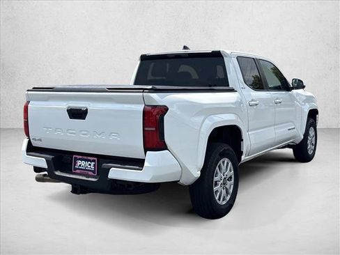Certified 2026 Toyota Tacoma SR5 AWD/4WD image 5