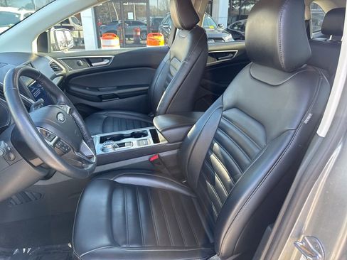 Used 2024 Ford Edge SEL image 16