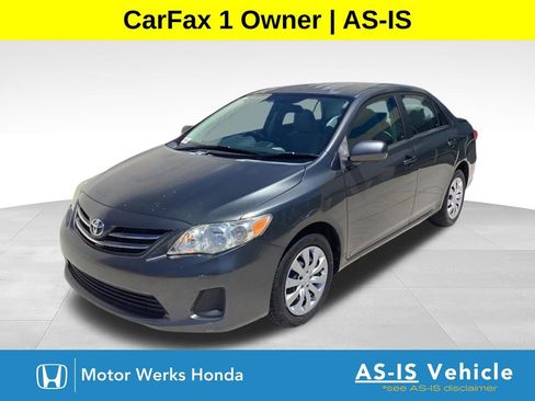 Used 2013 Toyota Corolla LE FWD image 1