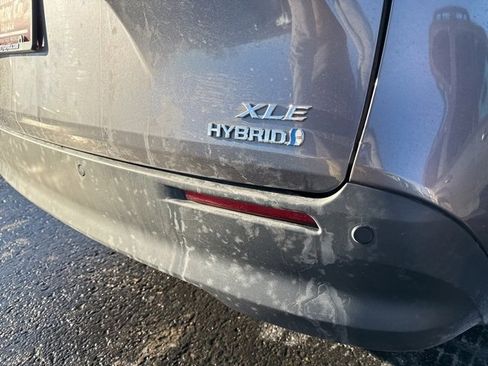 Certified 2023 Toyota Sienna XLE image 21
