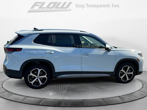 New 2026 Volkswagen Tiguan SE image 8