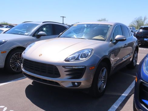 Used 2017 Porsche Macan S AWD/4WD image 2