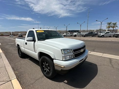 Used 2006 Chevrolet Silverado 1500 W/T w/ Skid Plate Package AWD/4WD image 7