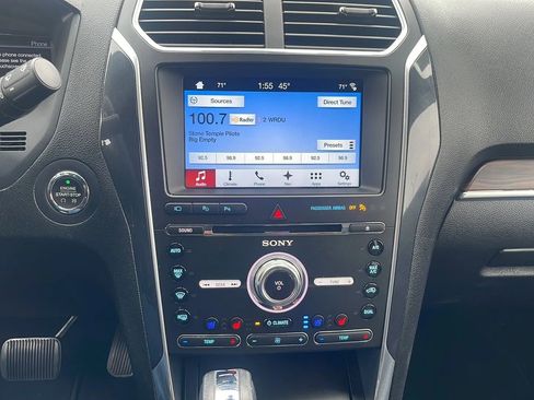 Used 2017 Ford Explorer Limited w/ Equipment Group 301A image 27