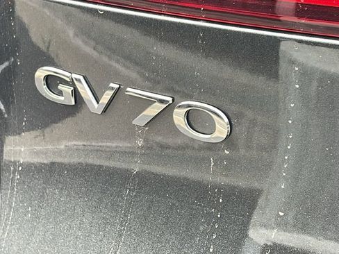 Used 2026 Genesis GV70 2.5T image 9
