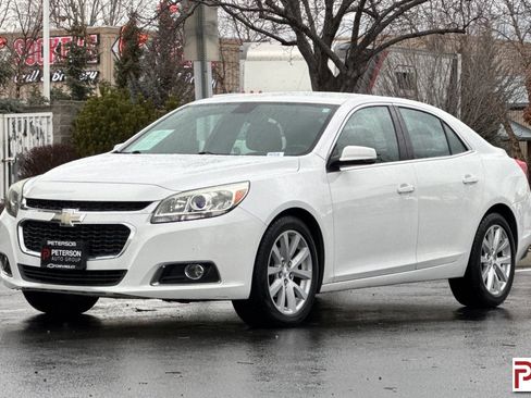 Used 2015 Chevrolet Malibu LT image 8