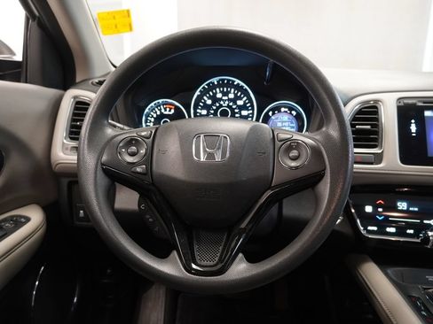 Used 2017 Honda HR-V EX image 18